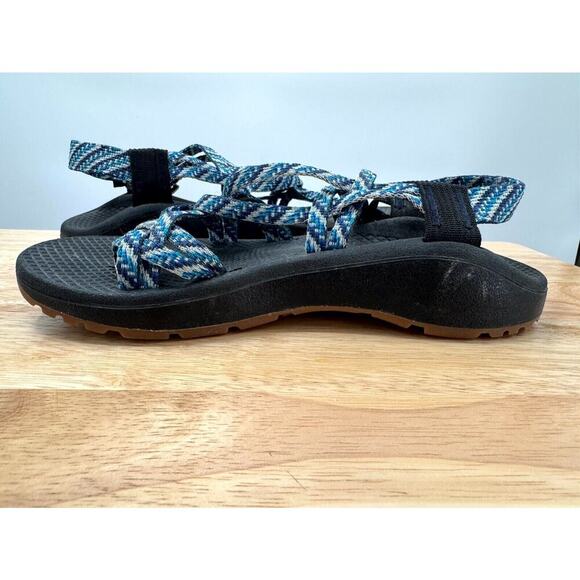 CHACO Z/Cloud X2 J107232 Womens US 7 Strappy Shoes Navy Blue Casual Thong Sandal - Picture 2 of 6